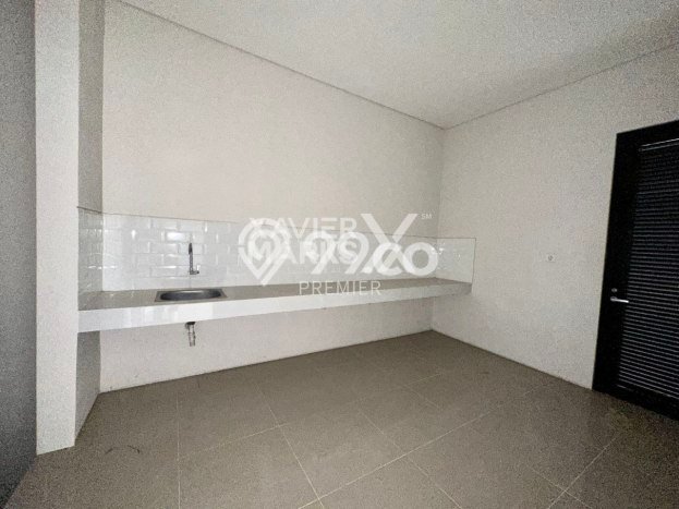 Ready to Use! Premium House LT 210m2 Desain Modern di Villa Puncak Tidar Ready to Use! Premium House LT 210m2 Desain Modern di Villa Puncak Tidar