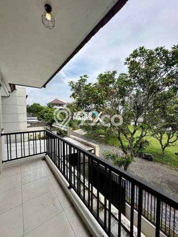 For Sale! Premium House LT 240m2 Desain Elegan di Araya For Sale! Premium House LT 240m2 Desain Elegan di Araya