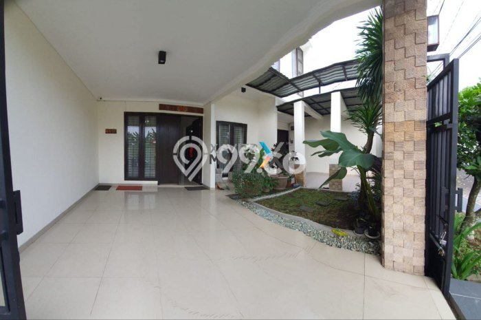 Rumah Elit LB 192m2 Siap Pakai Desain Elegan di Araya, Malang Rumah Elit LB 192m2 Siap Pakai Desain Elegan di Araya, Malang