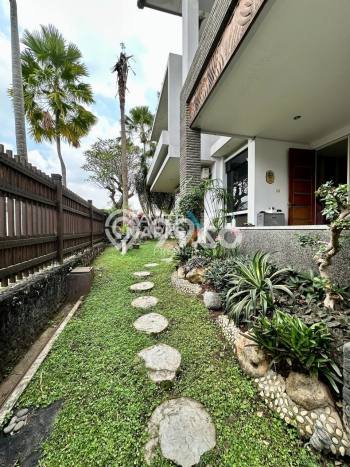 Hunian Mewah LB 350m2 Siap Pakai Desain Elegan di Araya, Malang Hunian Mewah LB 350m2 Siap Pakai Desain Elegan di Araya, Malang