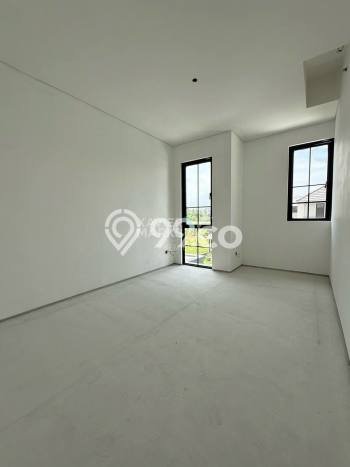 Hunian Elit LB 150m2 Siap Pakai Desain Elegan di Villa Puncak Tidar, Malang Hunian Elit LB 150m2 Siap Pakai Desain Elegan di Villa Puncak Tidar, Malang