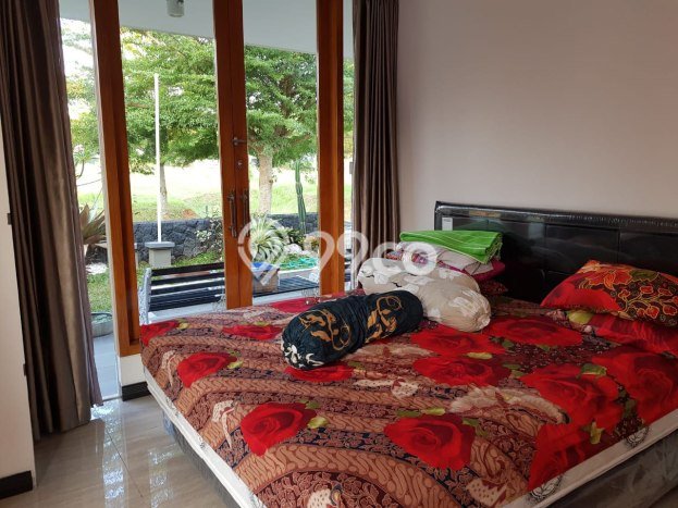 Rumah Elit LB 372m2 Siap Pakai Desain Elegan di Araya, Malang Rumah Elit LB 372m2 Siap Pakai Desain Elegan di Araya, Malang