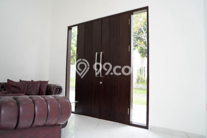 Rumah Mewah Siap Huni LT 280m2 di Blimbing, Malang Rumah Mewah Siap Huni LT 280m2 di Blimbing, Malang