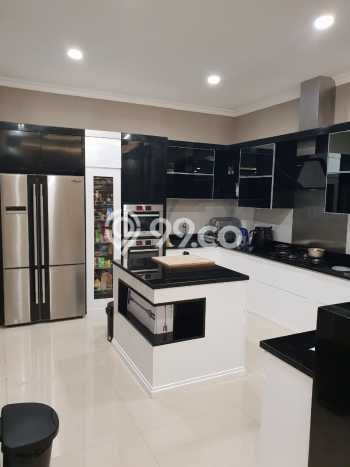 Dijual Rumah Luas Megah Dengan View Eksklusif di Green Lake City, Jakarta Barat Dijual Rumah Luas Megah Dengan View Eksklusif di Green Lake City, Jakarta Barat