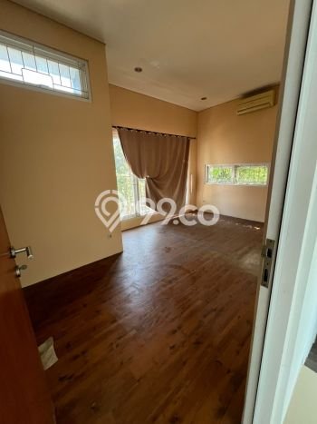 Dijual Rumah Luas Megah Dengan View Cantik di Bintaro, Jakarta Selatan Dijual Rumah Luas Megah Dengan View Cantik di Bintaro, Jakarta Selatan