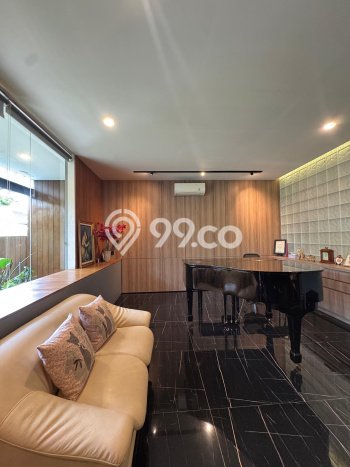 For Sale! Luxury House LT 300m2 Desain Modern di Permata Buana For Sale! Luxury House LT 300m2 Desain Modern di Permata Buana