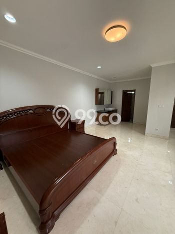 Rumah Elit Modern Siap Huni di Pondok Indah Jakarta Selatan Rumah Elit Modern Siap Huni di Pondok Indah Jakarta Selatan