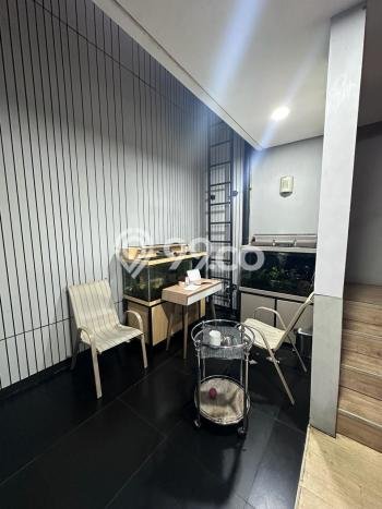 Rumah Elit LB 250m2 Siap Huni Desain Elegan di Permata Buana, Jakarta Barat Rumah Elit LB 250m2 Siap Huni Desain Elegan di Permata Buana, Jakarta Barat