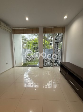 Jual Rumah Luas Elegan Dengan View Cantik di Permata Buana, Jakarta Barat Jual Rumah Luas Elegan Dengan View Cantik di Permata Buana, Jakarta Barat
