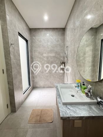 Rumah Mewah LB 600m2 Siap Pakai Desain Elegan di Permata Buana, Jakarta Barat Rumah Mewah LB 600m2 Siap Pakai Desain Elegan di Permata Buana, Jakarta Barat