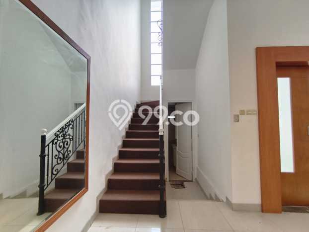 Jual Rumah Mewah Megah Dengan View Eksklusif di Permata Buana, Jakarta Barat Jual Rumah Mewah Megah Dengan View Eksklusif di Permata Buana, Jakarta Barat