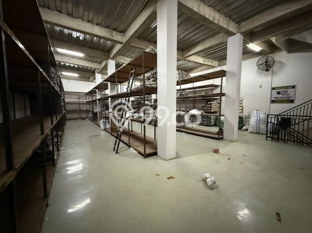 Disewakan Gudang komersial di Cengkareng luas bangunan 700m2 Disewakan Gudang komersial di Cengkareng luas bangunan 700m2