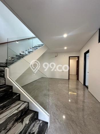 Jual Rumah Luas Megah Dengan View Cantik di Permata Buana, Jakarta Barat Jual Rumah Luas Megah Dengan View Cantik di Permata Buana, Jakarta Barat