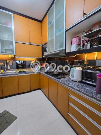 Hunian Elit LB 350m2 Siap Pakai Desain Elegan di Puri Indah, Jakarta Barat Hunian Elit LB 350m2 Siap Pakai Desain Elegan di Puri Indah, Jakarta Barat