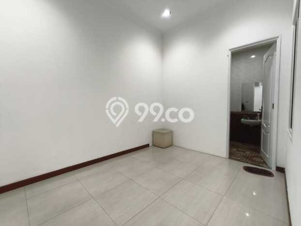 Jual Rumah Mewah Megah Dengan View Eksklusif di Permata Buana, Jakarta Barat Jual Rumah Mewah Megah Dengan View Eksklusif di Permata Buana, Jakarta Barat