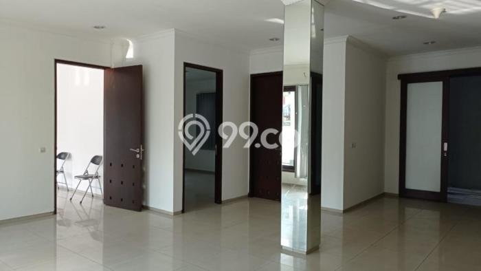 Investasi Masa Depan 4 Kamar Tidur Akses Dekat di Kawasan Prospektif Semarang Tengah, Semarang Investasi Masa Depan 4 Kamar Tidur Akses Dekat di Kawasan Prospektif Semarang Tengah, Semarang