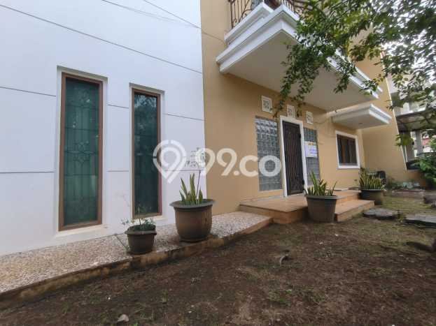 SEGERA MILIKI! Rumah area Semarang Barat, Semarang, Luas 320m2m² Bangunan 300m2m² SEGERA MILIKI! Rumah area Semarang Barat, Semarang, Luas 320m2m² Bangunan 300m2m²