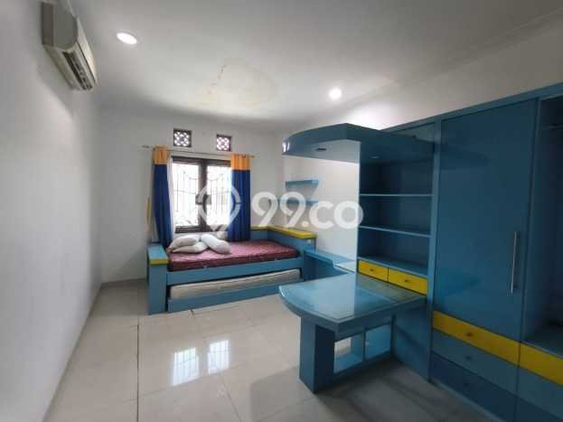 SEGERA MILIKI! Rumah area Semarang Barat, Semarang, Luas 320m2m² Bangunan 300m2m² SEGERA MILIKI! Rumah area Semarang Barat, Semarang, Luas 320m2m² Bangunan 300m2m²