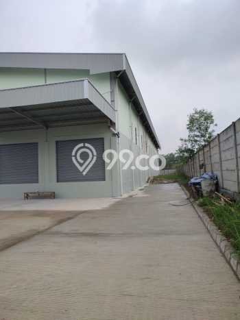 Disewakan Gudang di Kawasan Ramai Jababeka Luas 2800m2 Disewakan Gudang di Kawasan Ramai Jababeka Luas 2800m2