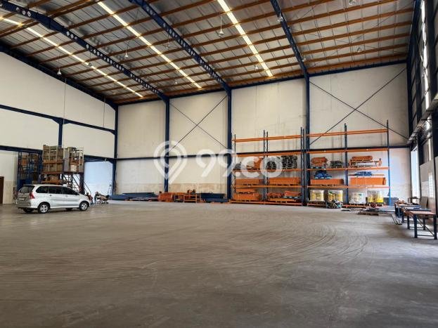 Gudang untuk disewa di Lippo Cikarang punya LT 1800m2 & LB 1810m2 harga sewa kompetitif Gudang untuk disewa di Lippo Cikarang punya LT 1800m2 & LB 1810m2 harga sewa kompetitif