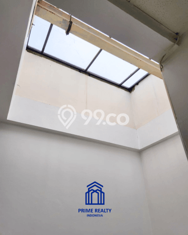 Ruko Dijual di Prime Area Jakarta Selatan Luas 250m2 Ruko Dijual di Prime Area Jakarta Selatan Luas 250m2