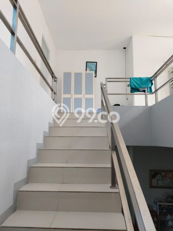 Ready to Use! Premium House LT 180m2 Desain Modern di Jelambar Ready to Use! Premium House LT 180m2 Desain Modern di Jelambar