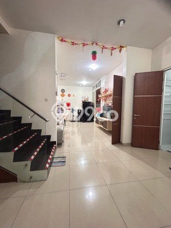 Dijual Rumah Luas Elegan Dengan View Cantik di Muara Karang, Jakarta Utara Dijual Rumah Luas Elegan Dengan View Cantik di Muara Karang, Jakarta Utara