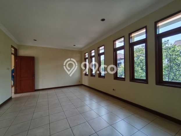 Lokasi strategis! Rumah siap huni disewakan di Batununggal LB 174m2 Lokasi strategis! Rumah siap huni disewakan di Batununggal LB 174m2