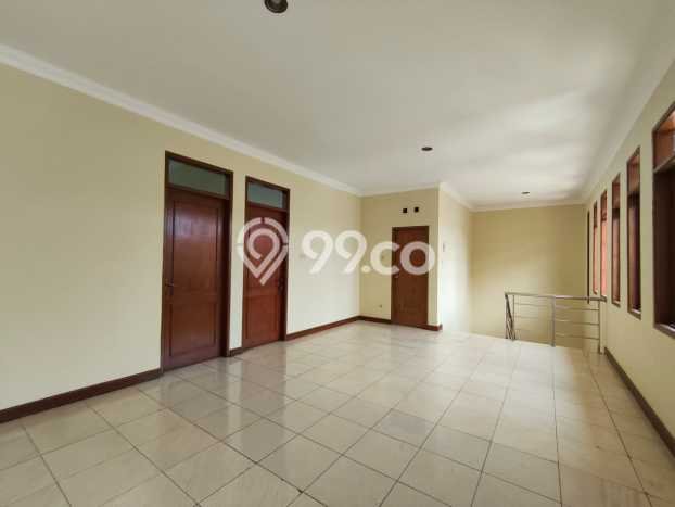 Lokasi strategis! Rumah siap huni disewakan di Batununggal LB 174m2 Lokasi strategis! Rumah siap huni disewakan di Batununggal LB 174m2