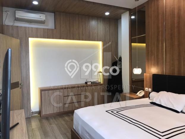 Rumah Elit LB 800m2 Siap Pakai Desain Elegan di Kopo, Bandung Rumah Elit LB 800m2 Siap Pakai Desain Elegan di Kopo, Bandung