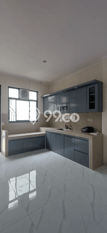 Lokasi terbaik! Rumah siap huni disewakan di Jagakarsa LB 204m2 Lokasi terbaik! Rumah siap huni disewakan di Jagakarsa LB 204m2