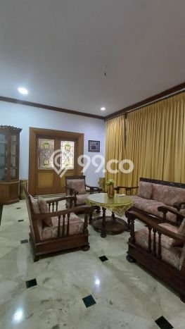 Ready to Use! Luxury House LT 1600m2 Desain Elegan di Pejaten Ready to Use! Luxury House LT 1600m2 Desain Elegan di Pejaten