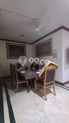 Ready to Use! Luxury House LT 1600m2 Desain Elegan di Pejaten Ready to Use! Luxury House LT 1600m2 Desain Elegan di Pejaten
