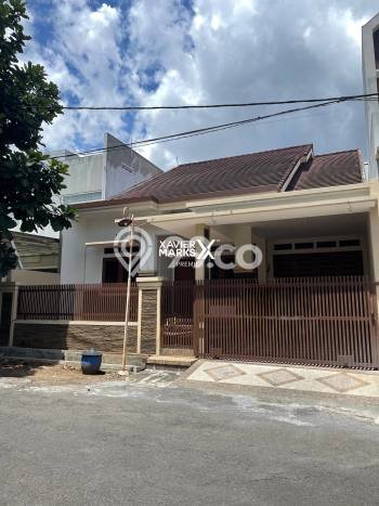 Ready to Use! Premium House LT 249m2 Desain Elegan di Tunggulwulung Ready to Use! Premium House LT 249m2 Desain Elegan di Tunggulwulung
