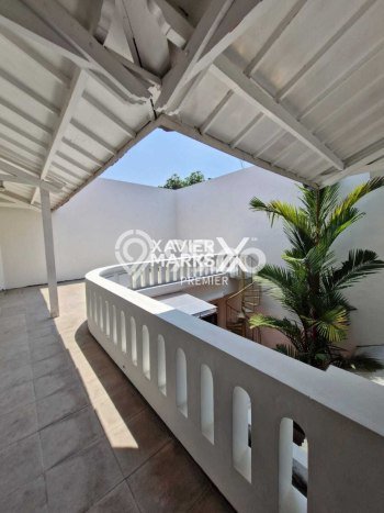 Rumah Elit Modern Siap Huni di Araya Malang Rumah Elit Modern Siap Huni di Araya Malang