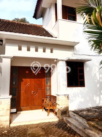 Kesempatan Langka! Vila di Batu, Dimensi 344m2m², Lokasi Strategis dekat dengan berbagai kebutuhan Kesempatan Langka! Vila di Batu, Dimensi 344m2m², Lokasi Strategis dekat dengan berbagai kebutuhan