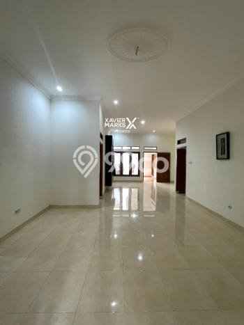 Ready to Use! Premium House LT 249m2 Desain Elegan di Tunggulwulung Ready to Use! Premium House LT 249m2 Desain Elegan di Tunggulwulung