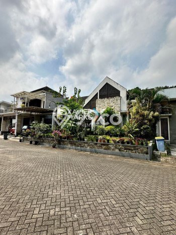 Hot Offer Hunian Premium Ideal dan Luas di Klojen, Malang Hot Offer Hunian Premium Ideal dan Luas di Klojen, Malang