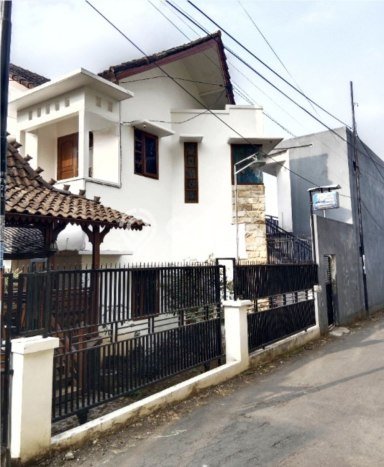 Kesempatan Langka! Vila di Batu, Dimensi 344m2m², Lokasi Strategis dekat dengan berbagai kebutuhan Kesempatan Langka! Vila di Batu, Dimensi 344m2m², Lokasi Strategis dekat dengan berbagai kebutuhan