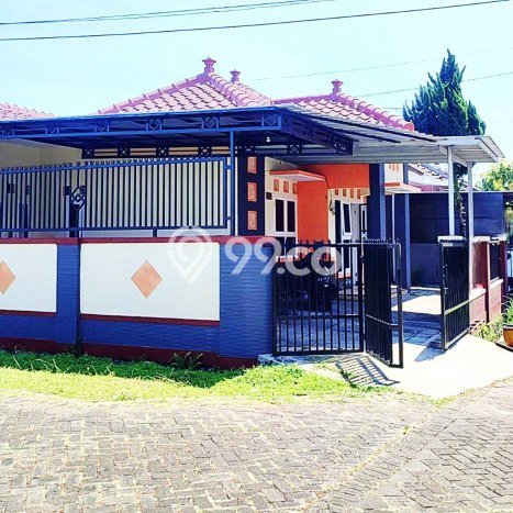 Dijual Rumah Strategis Bagus Punya 3 KT di Blimbing Malang SHM Dijual Rumah Strategis Bagus Punya 3 KT di Blimbing Malang SHM
