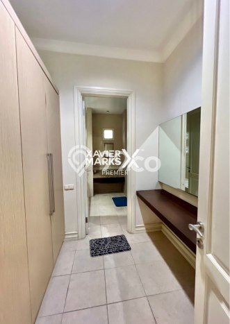 Hunian Mewah LB 350m2 Siap Pakai Desain Elegan di Balearjosari, Malang Hunian Mewah LB 350m2 Siap Pakai Desain Elegan di Balearjosari, Malang