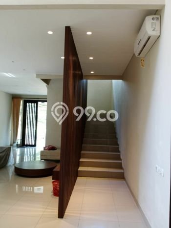 Rumah Elit Modern Tanpa Renovasi di Araya Malang Rumah Elit Modern Tanpa Renovasi di Araya Malang