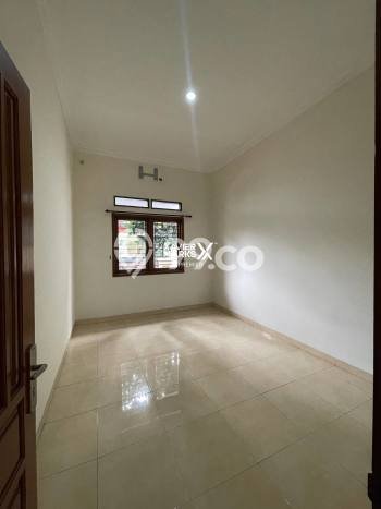 Ready to Use! Premium House LT 249m2 Desain Elegan di Tunggulwulung Ready to Use! Premium House LT 249m2 Desain Elegan di Tunggulwulung