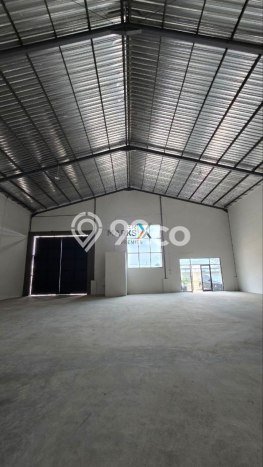 Gudang Disewakan di Area Ramai Pakisaji, Malang Gudang Disewakan di Area Ramai Pakisaji, Malang