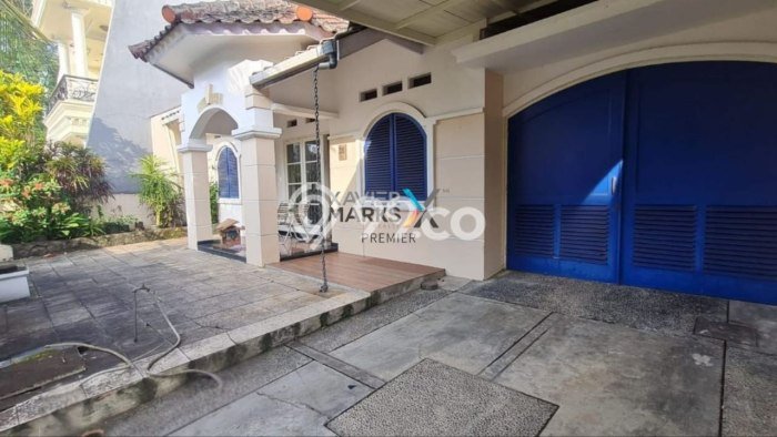 Rumah Minimalis 3 KT LT 240m2 di Araya Rumah Minimalis 3 KT LT 240m2 di Araya