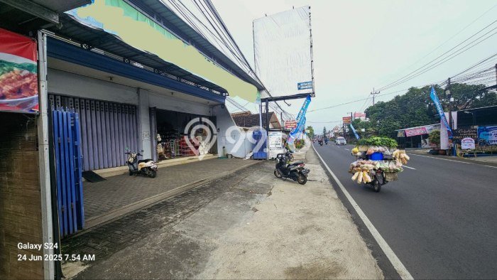 Ruko Komersial Disewakan di Pakis Malang Luas 480m2 Ruko Komersial Disewakan di Pakis Malang Luas 480m2