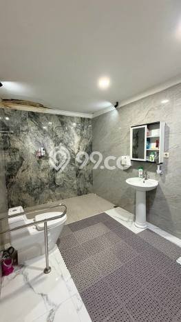 Rumah Mewah Siap Huni LT 2500m2 di Batu, Batu Rumah Mewah Siap Huni LT 2500m2 di Batu, Batu