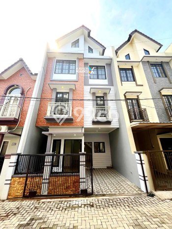 Rumah Modern Cantik 4 Kamar Siap Huni di Blimbing Rumah Modern Cantik 4 Kamar Siap Huni di Blimbing
