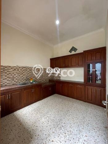 Ready to Use! Premium House LT 249m2 Desain Elegan di Tunggulwulung Ready to Use! Premium House LT 249m2 Desain Elegan di Tunggulwulung