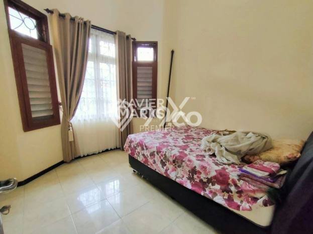 For Sale! Luxury House LT 350m2 Desain Modern di Soekarno Hatta For Sale! Luxury House LT 350m2 Desain Modern di Soekarno Hatta
